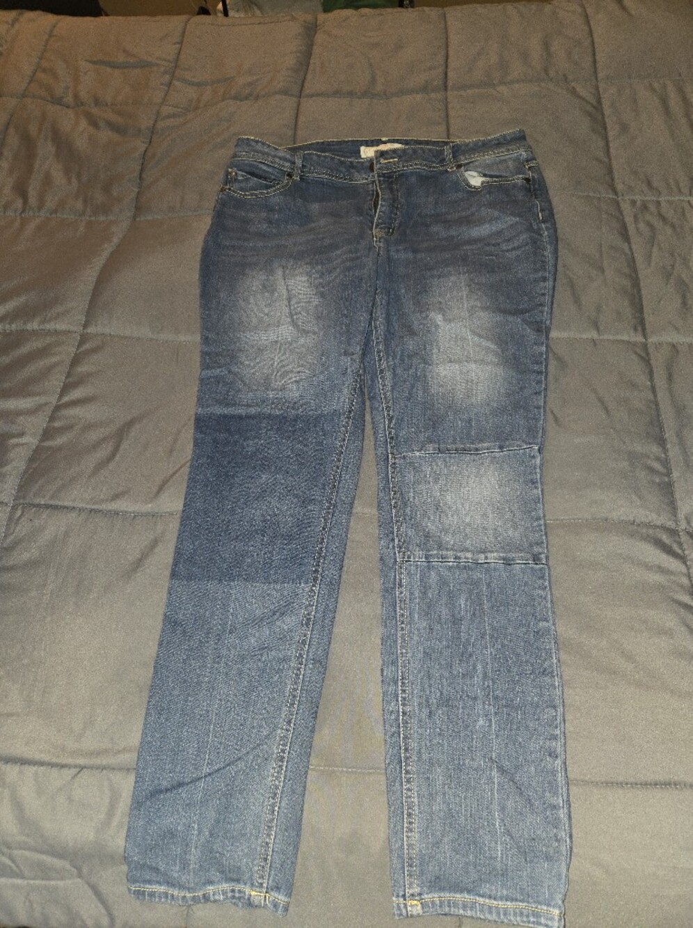 Women's Blue Washed Jeans